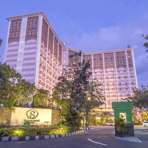 Lorin Syariah Solo Hotel